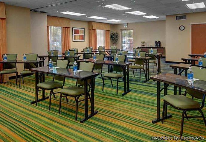 Fairfield Inn & Suites Denver Airport Business photo