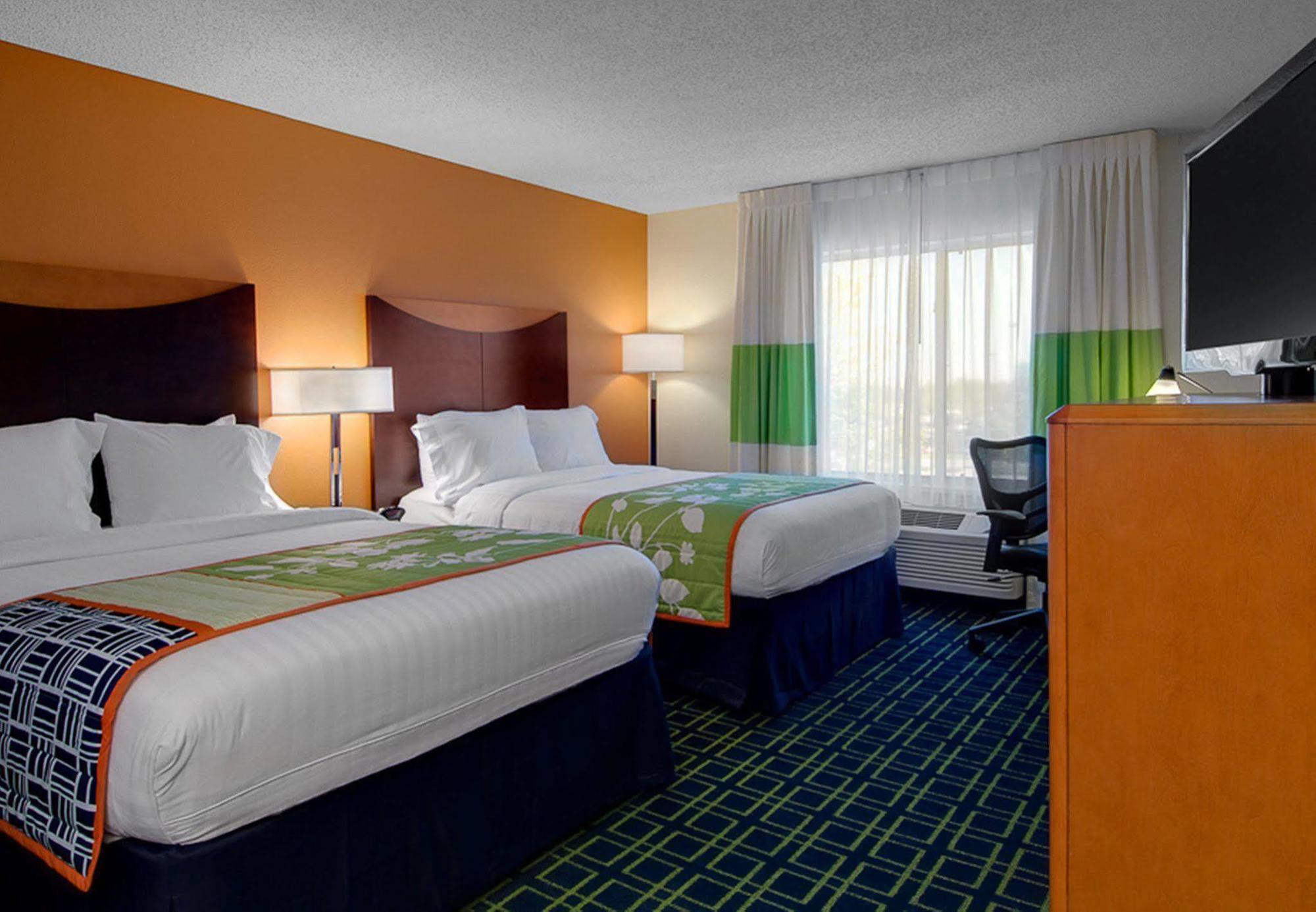 Fairfield Inn & Suites Denver Airport Exterior photo